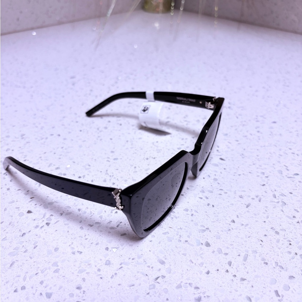 Saint Laurent SL M143